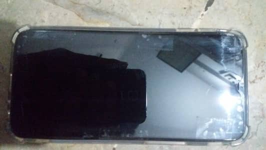 8 to 9 percent condition  and upsite from crack glass11