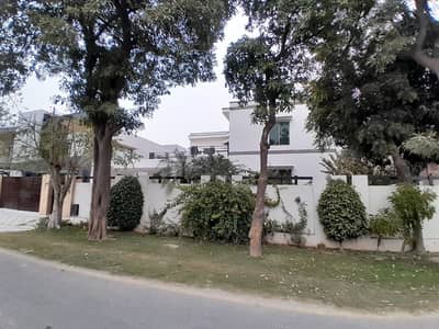 Prime Location EME Society - Block B 32 Marla House Up For Rent