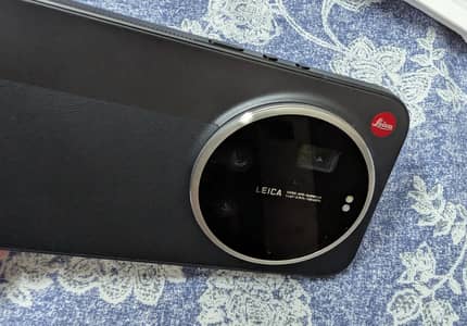 Xiaomi 17 Ultra by Leica
