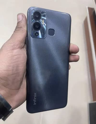 Infinix Hot 12 Play 6000-mah