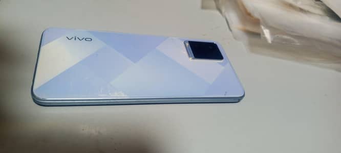 vivo y21
