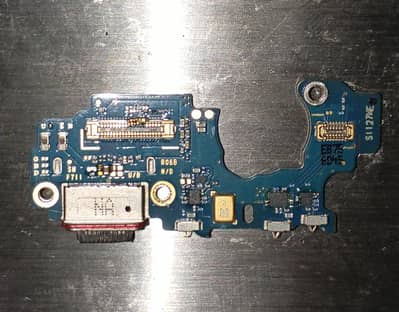 Z FLIP 3 BACK SCREEN, CHARGING IC