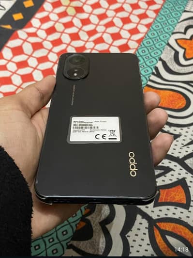 oppo A18 in 4+4/128 with box charger