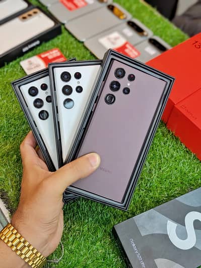 Samsung galaxy s22 ultra 12/512 complete box official pta available