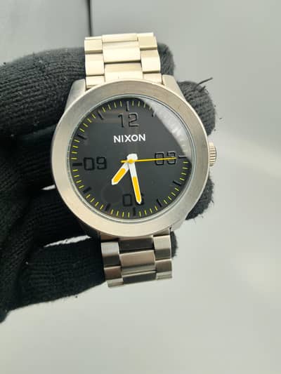 Nixon watch
