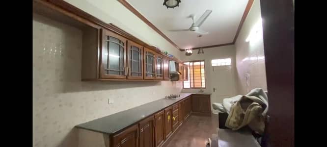 G-13/4 10 marla ground portion for rent