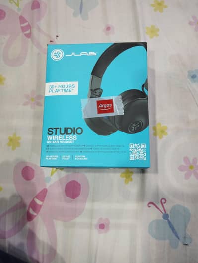 Jlab wireless headphones with box brand new