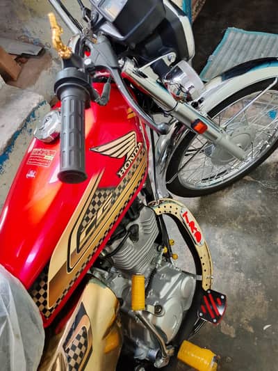honda 125 Karachi number