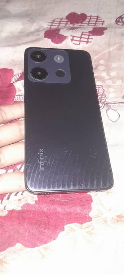 only exchange ana apko ho no sell box available no charger 03142077711