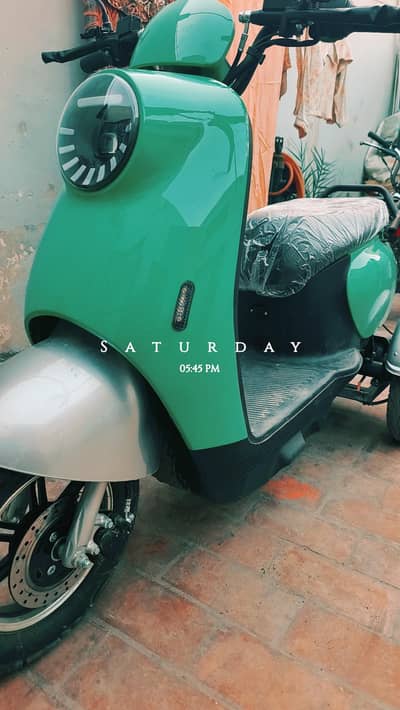 Electric 3 Wheel Scooty For Women Old age and Disabled