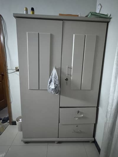 Want to sell queen size bed and wardrobe