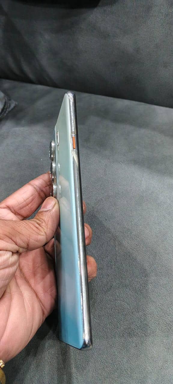 Techno Camon 40 Pro 3