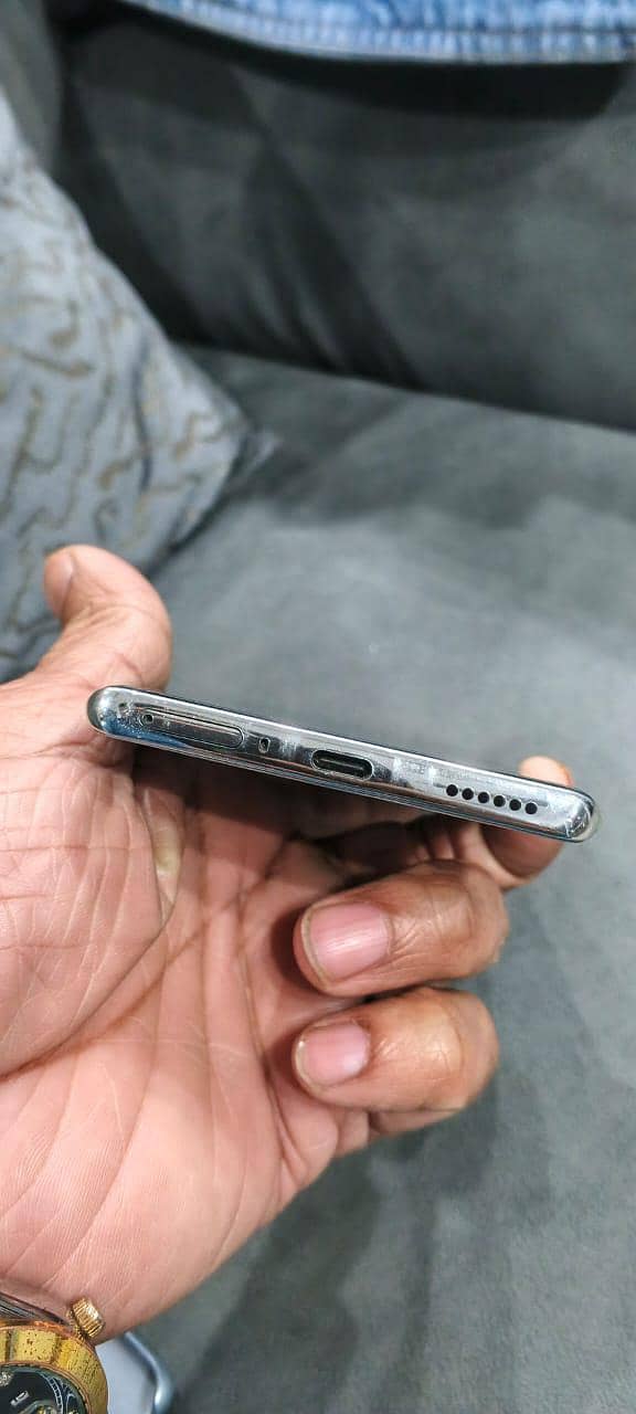 Techno Camon 40 Pro 5