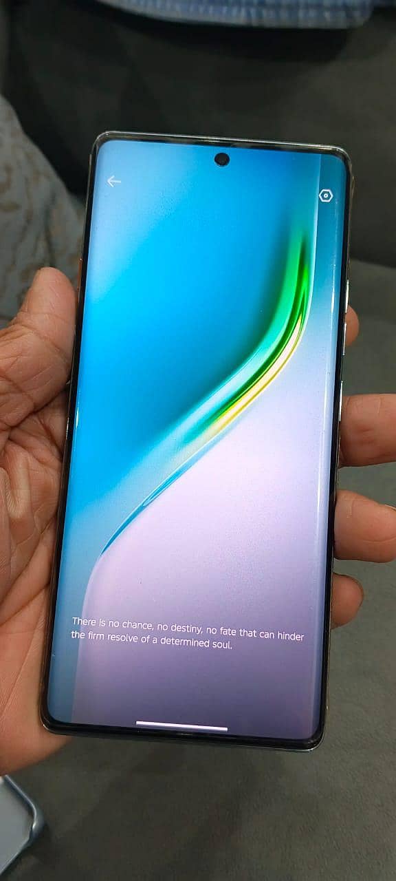 Techno Camon 40 Pro 7