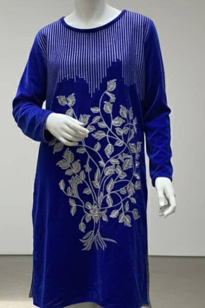 Embroidered velvet kurta