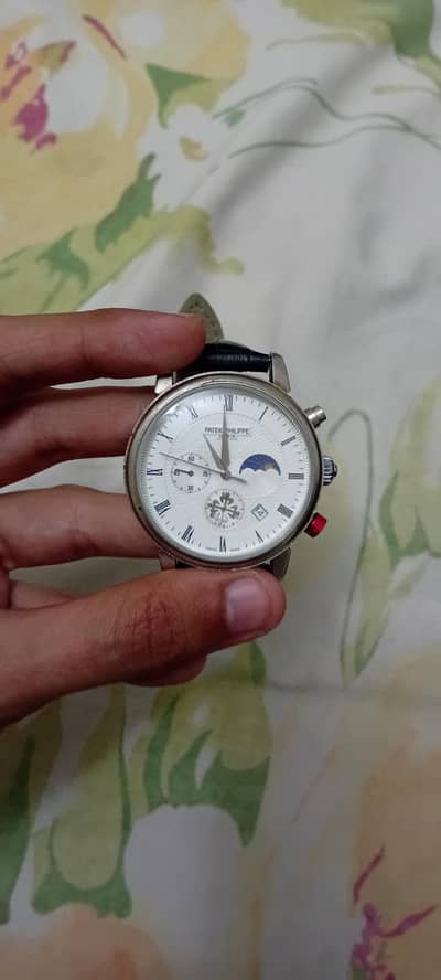 patek phillip round dial watch