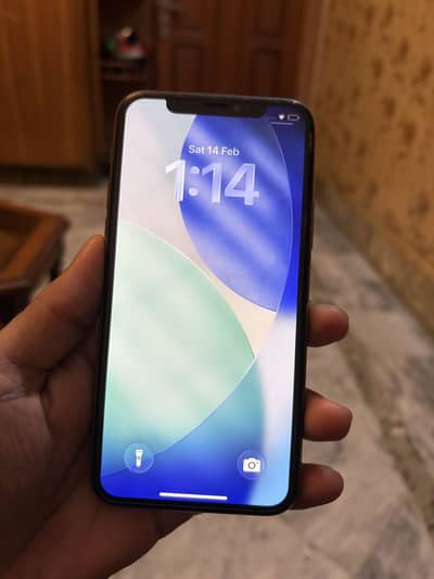 Am selling my iphone 11pro PTA 64 gb all okay