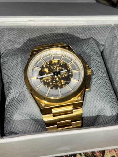 Sekeleton watch best price best weight