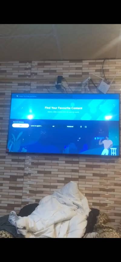 Samsung 65” LED TV Season 8 – Excellent Condition – Smart TV