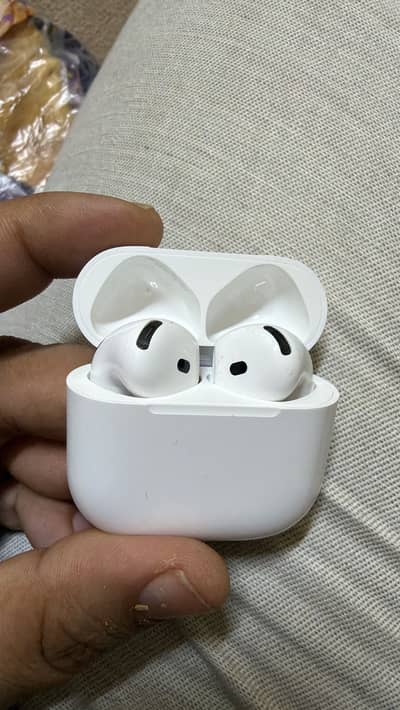 Apple Earpods 4 with ANC