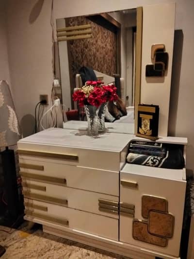 funiture bad cupboard dreasing