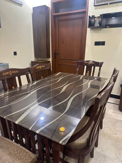 Only 6 months used six chair dining table set.