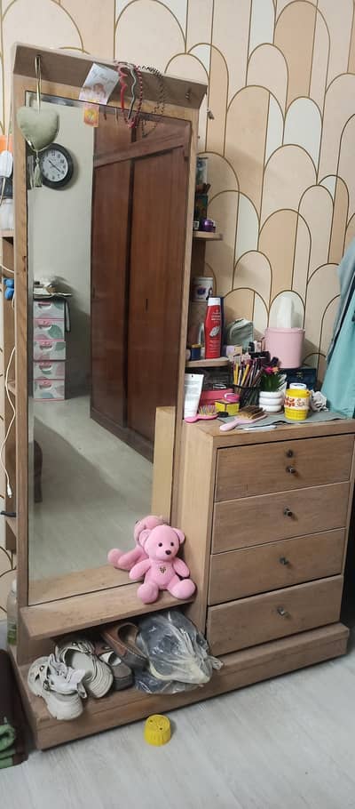 Dressing Table in lasani wood , chester , drawer , mirror