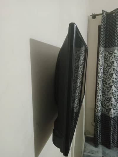 22 inch LED mint condition