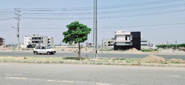 Prime Location 10 Marla Residential Plot for Sale in LDA Avenue 1 Lahore