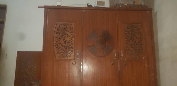 bed almari side table dreesing