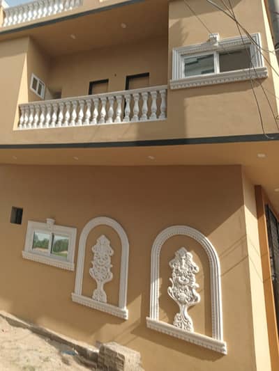 2.5 Marla Double Storey House For Sale With Out Gas
