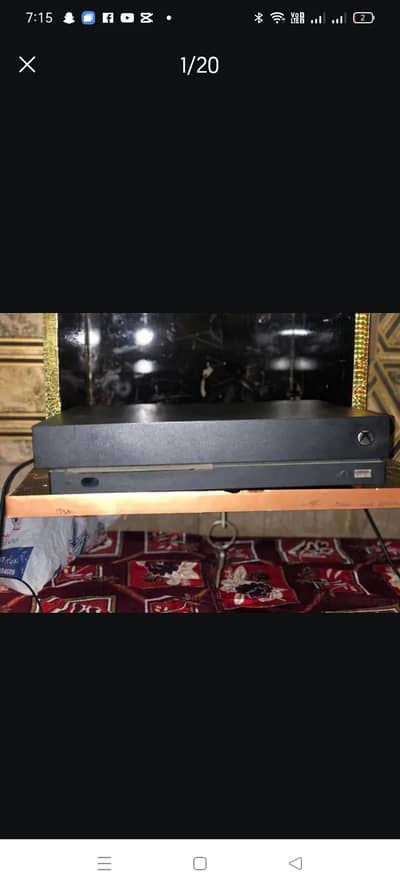 Xbox One X (Ultra HD 4K Resolution)