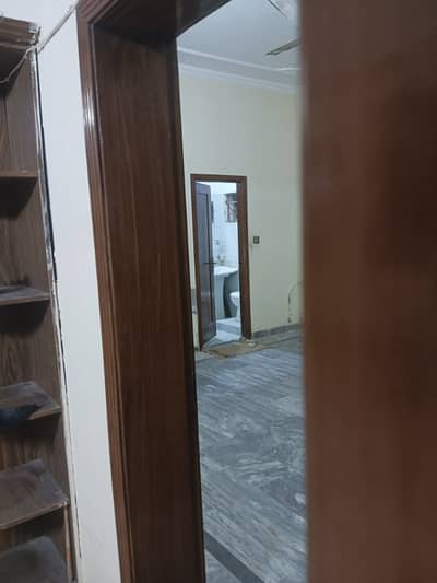 9 marla 1st floor for rent