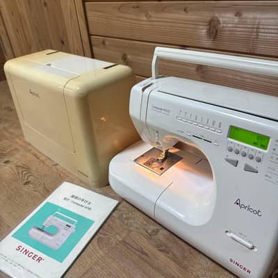 singer Apricots 9700 computerized machine