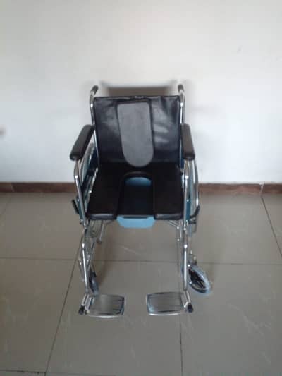 Wheel Chair with Commode For Sale