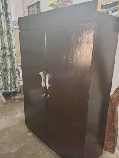 used almari brand new condition