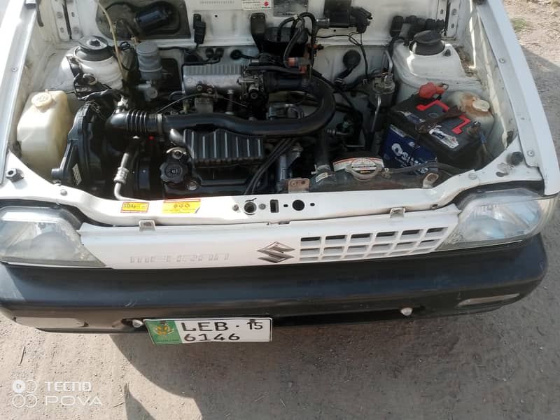 خوبصورت گاڑی ٹوٹل جینون کوئی دب خراش نہیں پوری باڈی  پر 2