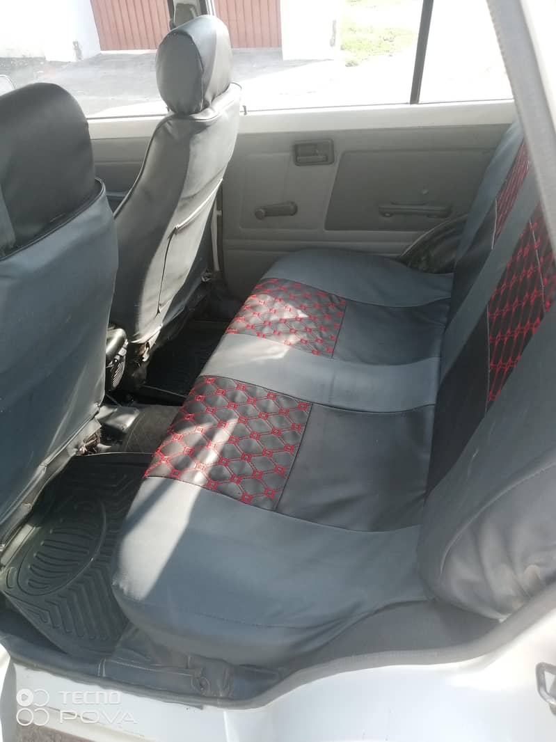 خوبصورت گاڑی ٹوٹل جینون کوئی دب خراش نہیں پوری باڈی  پر 4