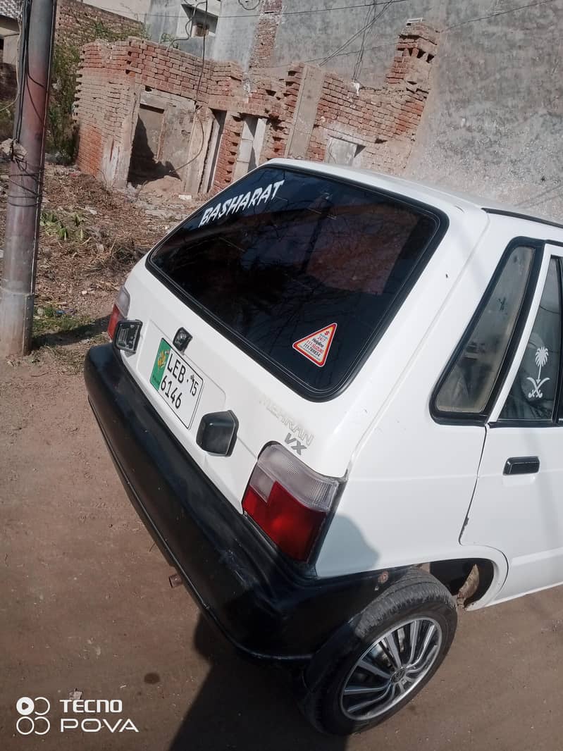 خوبصورت گاڑی ٹوٹل جینون کوئی دب خراش نہیں پوری باڈی  پر 16