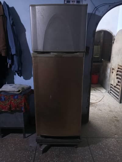 Dawlance fridge for sale 03064043559