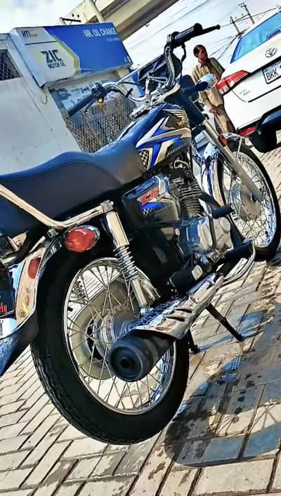 Honda Black 125
