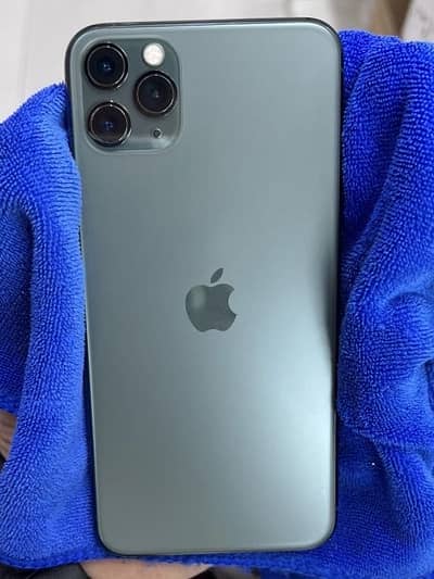 11 pro max PTA APPROVED 256gb With box Minor broken from down side