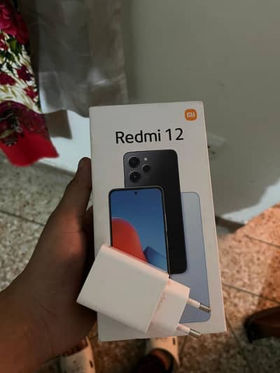 realme 12