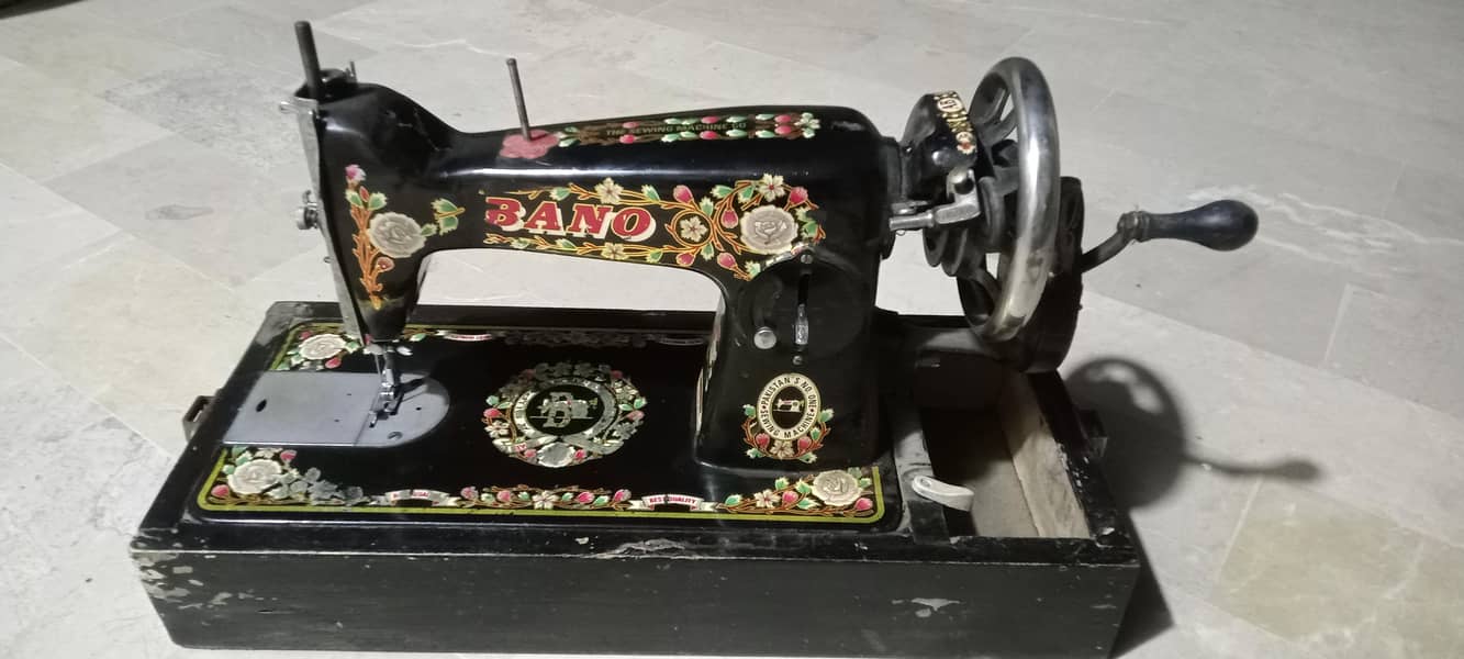 sewing machine 4