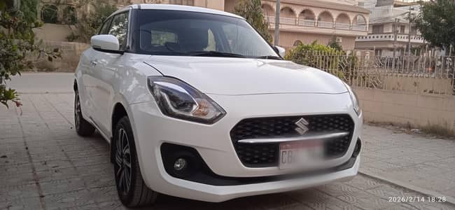 Suzuki Swift GLX 2025
