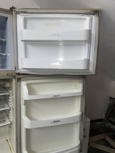 Pel Refrigerator