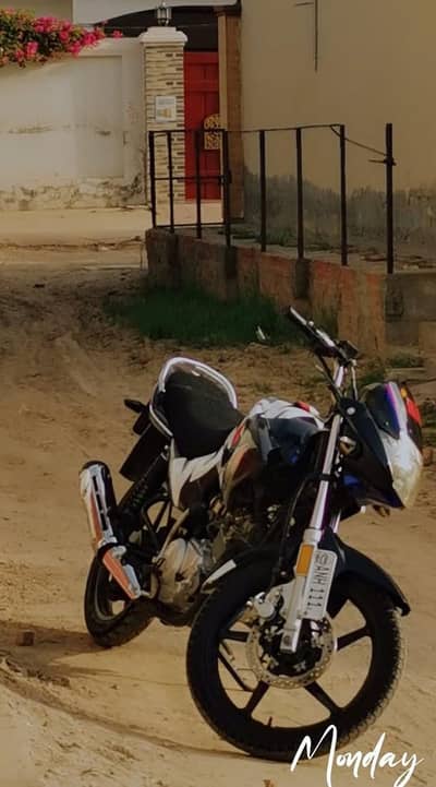 Yamaha ybr blue color  exchange possible with CD 26