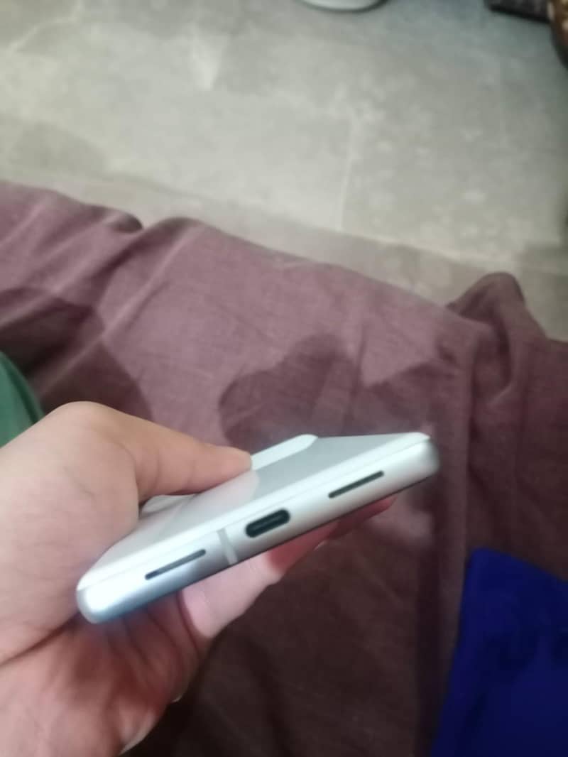 Google pixel 7. . 8/128 2