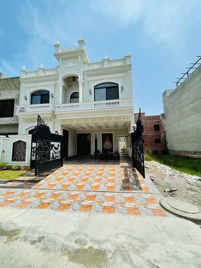 10 Marla Brand New Home For Sale