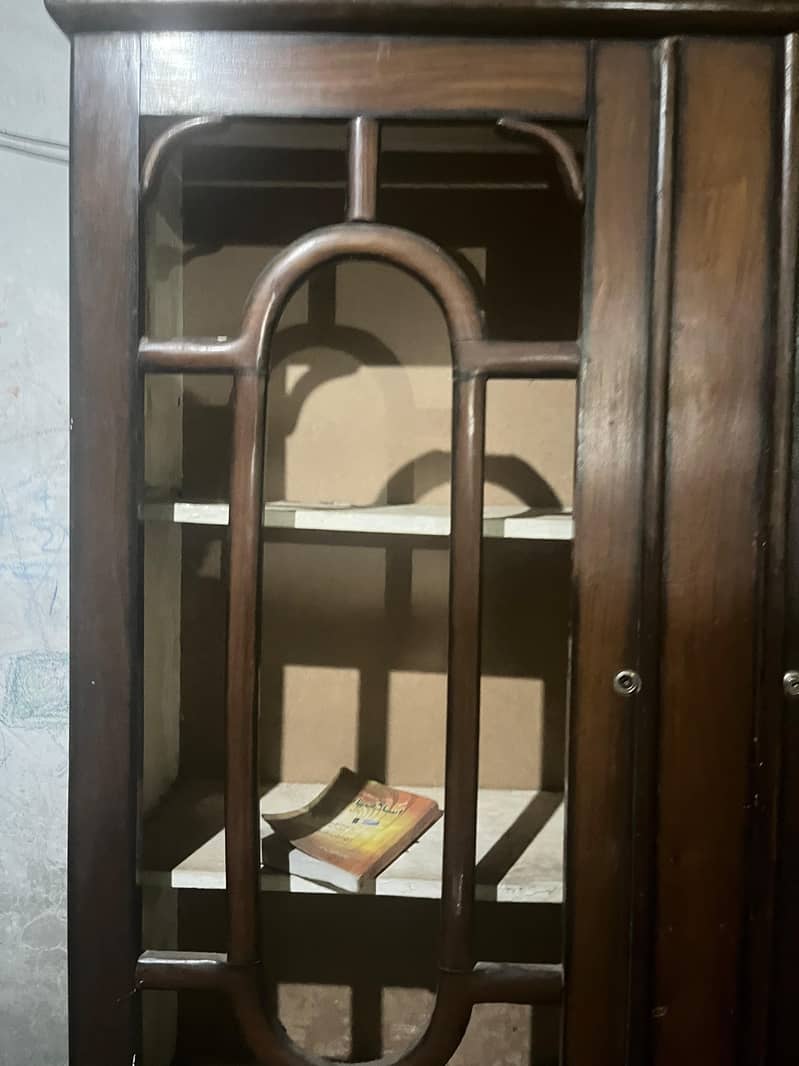 Dressing Table / Showcase 2